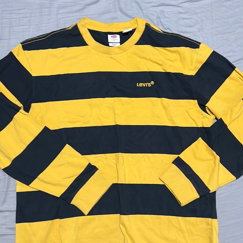 Levi’s Tee